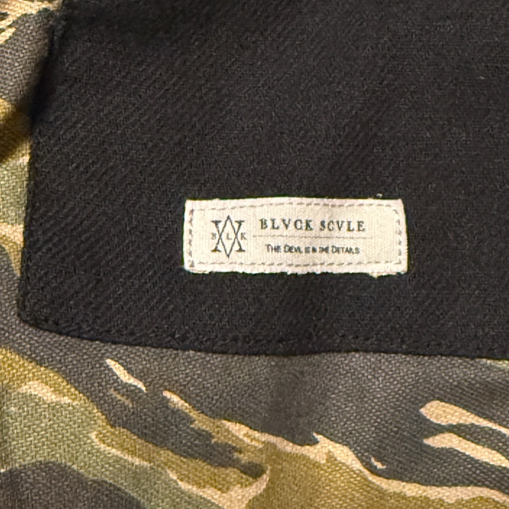 Black Scale Bomber Jacket XL Black Zip Up Streetwear - Picture 4 of 13